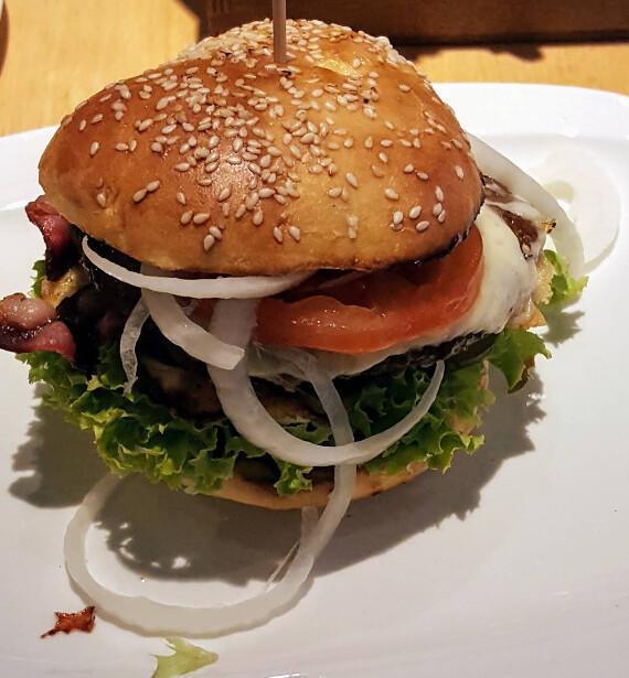 Cafe Bistro Courage / Eltinger Str. 2, 70839 Gerlingen