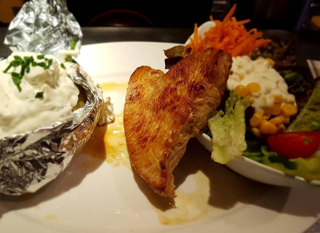 Cafe Bistro Courage / Eltinger Str. 2, 70839 Gerlingen