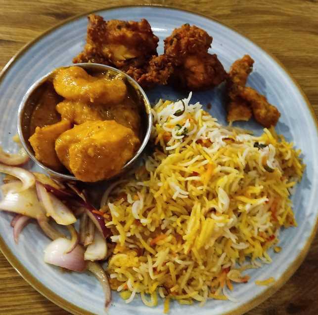Indian Thali / Löwen-Markt 5, 70499 Stuttgart-Weilimdorf 