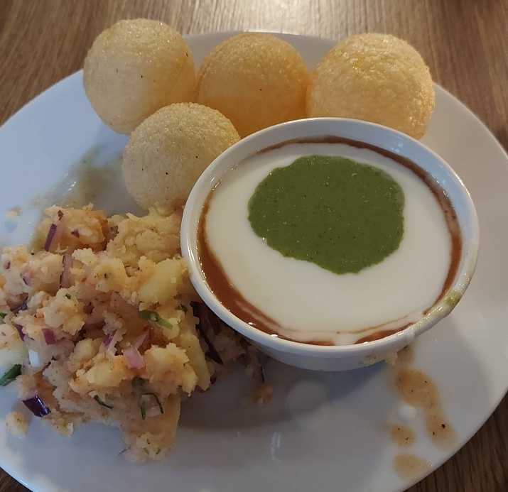 Indian Thali / Löwen-Markt 5, 70499 Stuttgart-Weilimdorf 