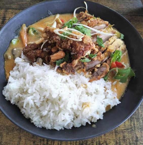 mytho asian foodbar / Krötenweg 19, 70499 Stuttgart-Giebel