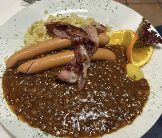 SSV Zuffenhausen Vereinsgaststätte WALDBLICK / Hirschsprungallee 20, 70435 Stuttgart SSV Zuffenhausen Vereinsgaststätte WALDBLICK / Hirschsprungallee 20, 70435 Stuttgart