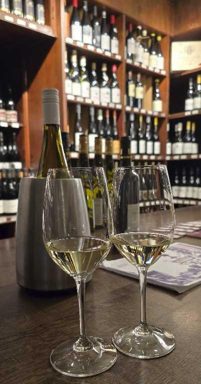 Weinhaus Stetter - Weinhandel & Weinstube / Rosenstraße 32, 70182 Stuttgart