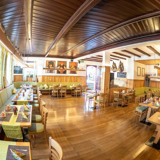 Hotel - Restaurant - Metzgerei Sonne / Ob. Dorfstraße 4, 76597 Loffenau