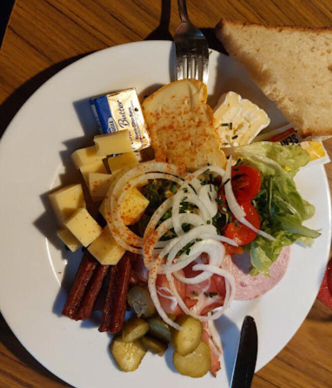 Besenwirtschaft Gerhard Zaiß / Gehrenwald Gewann 5, 70327 Stuttgart Besenwirtschaft Gerhard Zaiß / Gehrenwald Gewann 5, 70327 Stuttgart