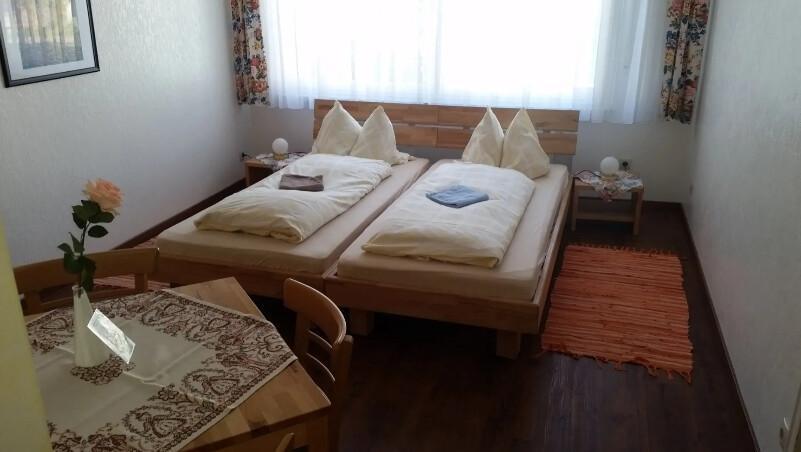 Pension Gaiser / Bahnhofstraße 6, 73765 Neuhausen auf den Fildern