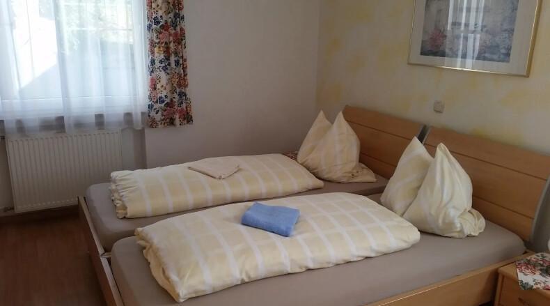 Pension Gaiser / Bahnhofstraße 6, 73765 Neuhausen auf den Fildern