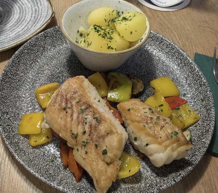 Die kleine Fischkiste Restaurant / Niedersachsenstraße 10, 27472 Cuxhaven