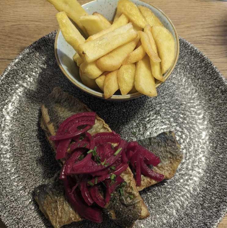 Die kleine Fischkiste Restaurant / Niedersachsenstraße 10, 27472 Cuxhaven