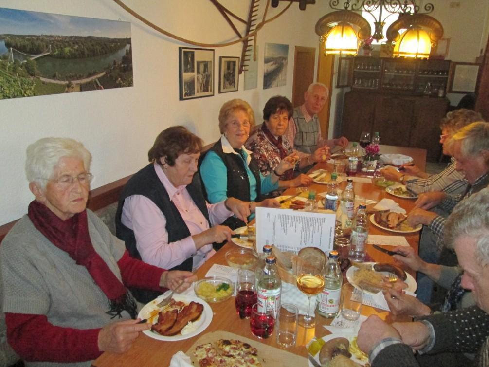 Stallbesen Stuttgart-Mühlhausen / Eybgasse 13, 70378 Stuttgart Stallbesen Stuttgart-Mühlhausen / Eybgasse 13, 70378 Stuttgart