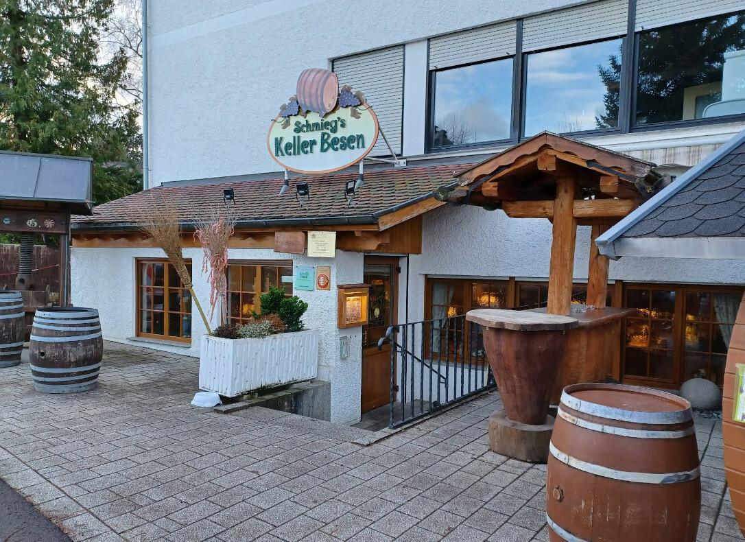 Schmiegs Kellerbesen / Porschestraße 8, 70736 Fellbach