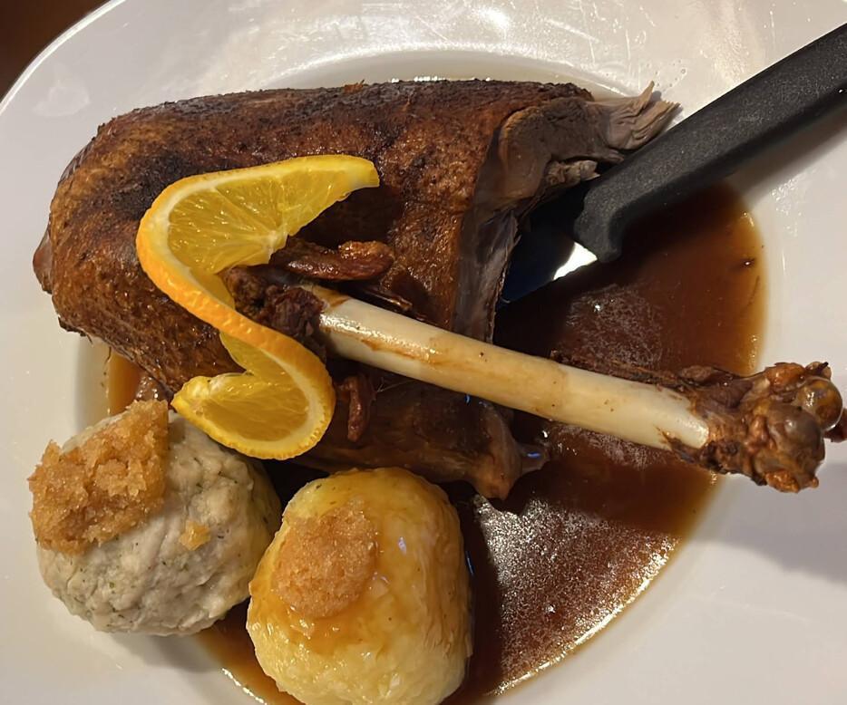 Schmiegs Kellerbesen / Porschestraße 8, 70736 Fellbach