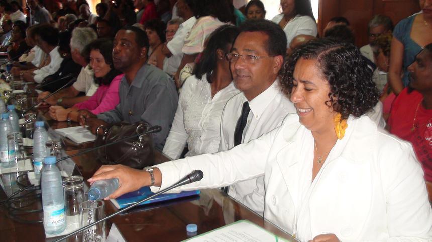 Huguette Bello a le choix de l'embarras
