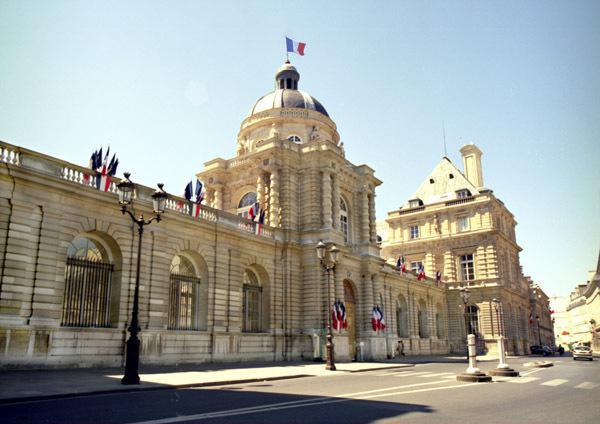 La réforme territoriale va coûter un milliard d'euros