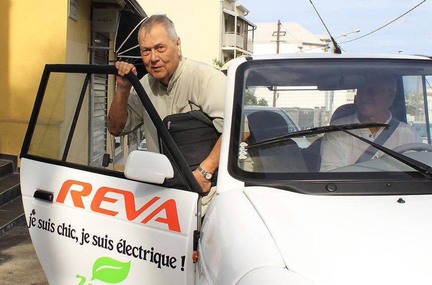 Paul Vergès : "Cumul des mandats, une situation révélatrice"