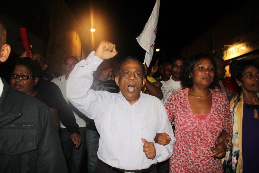 Cumul des mandats : G. Annette met JC Fruteau, P. Lebreton et JJ Vlody au pied du mur