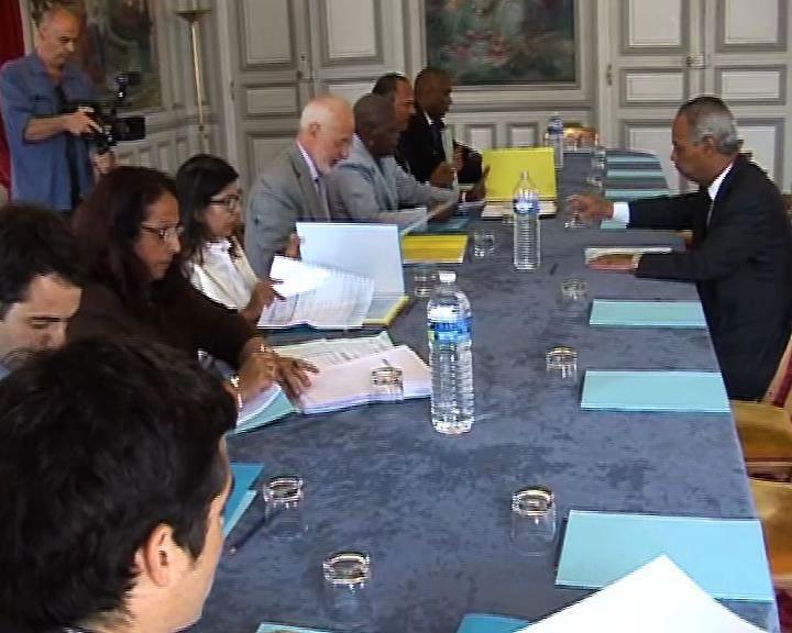 Nassimah Dindar demande à ce que les contrats d’avenir soient étendus aux 25-30 ans