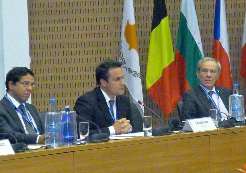 Didier Robert défend le budget 2014-2020 pour les RUP et un plan anti crise d’urgence pour l’emploi