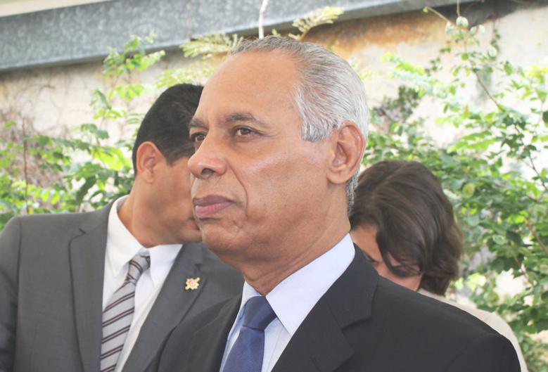 Daniel Faivre écrit à Victorin Lurel, ministre des Outre-mers