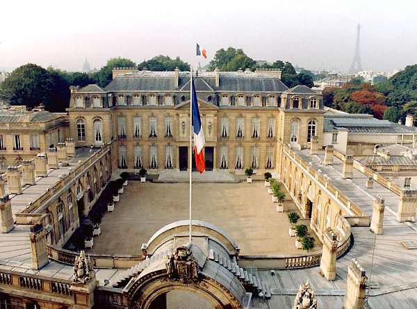 "Redonner au Réunionnais sa place"