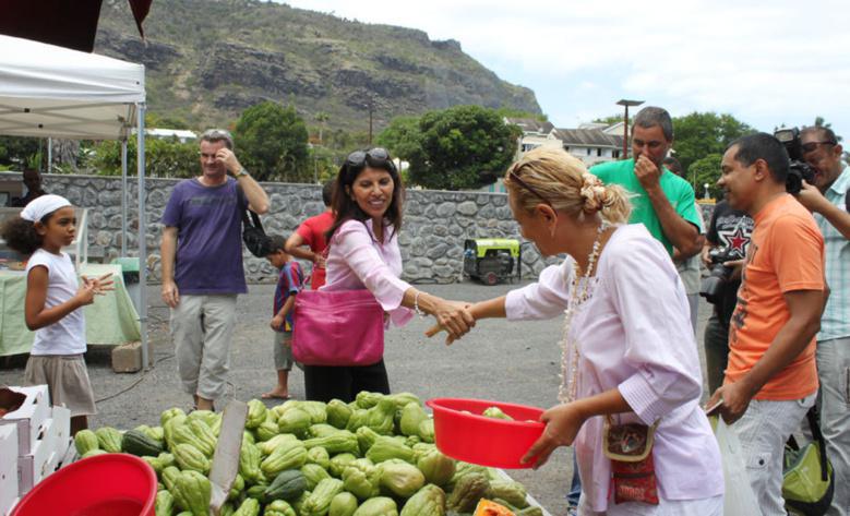 "La Réunion sort à peine du conflit portuaire"