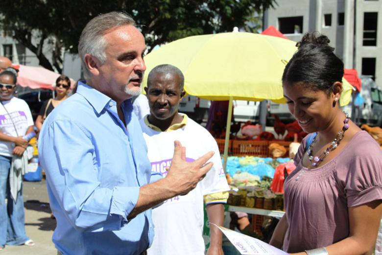 Michel Lagourgue sur le marché du Chaudron