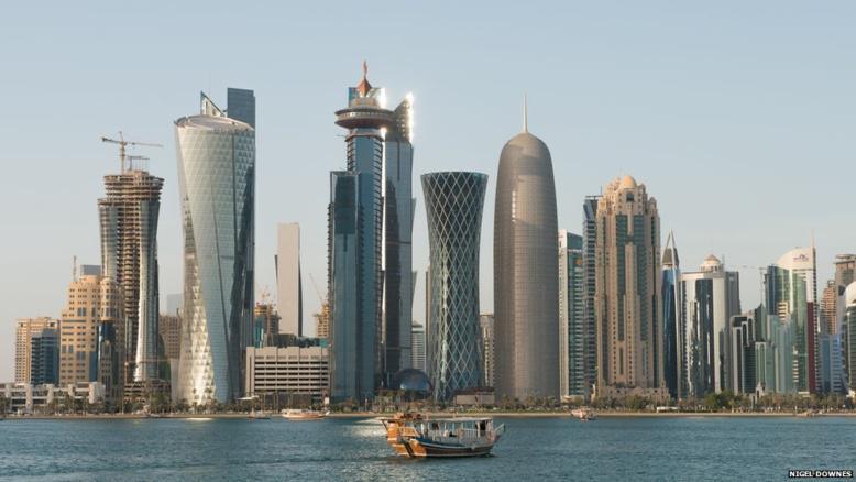 Français bloqués au Quatar : "J'ai du prendre un kayak et partir au large"