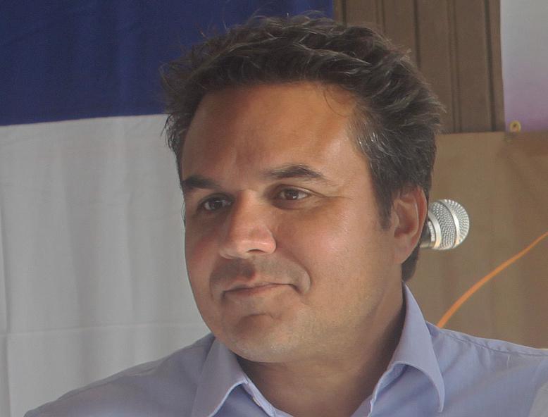 Didier Robert : "Je suis régulièrement sur le terrain au Tampon"