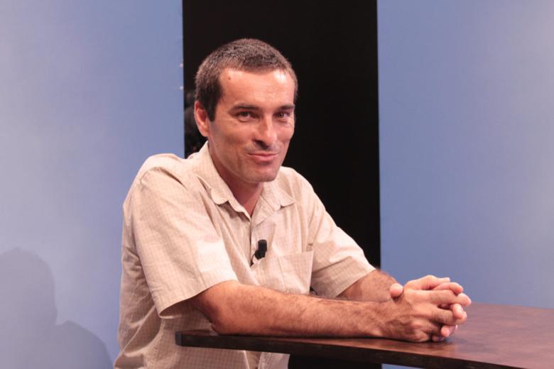 "Et si le revenu de base universel remplaçait la sur-rémunération"