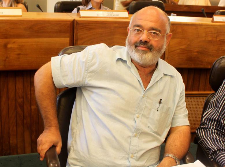Malet et Hamilcaro "stupéfaits du traitement" qui leur est réservé au Département