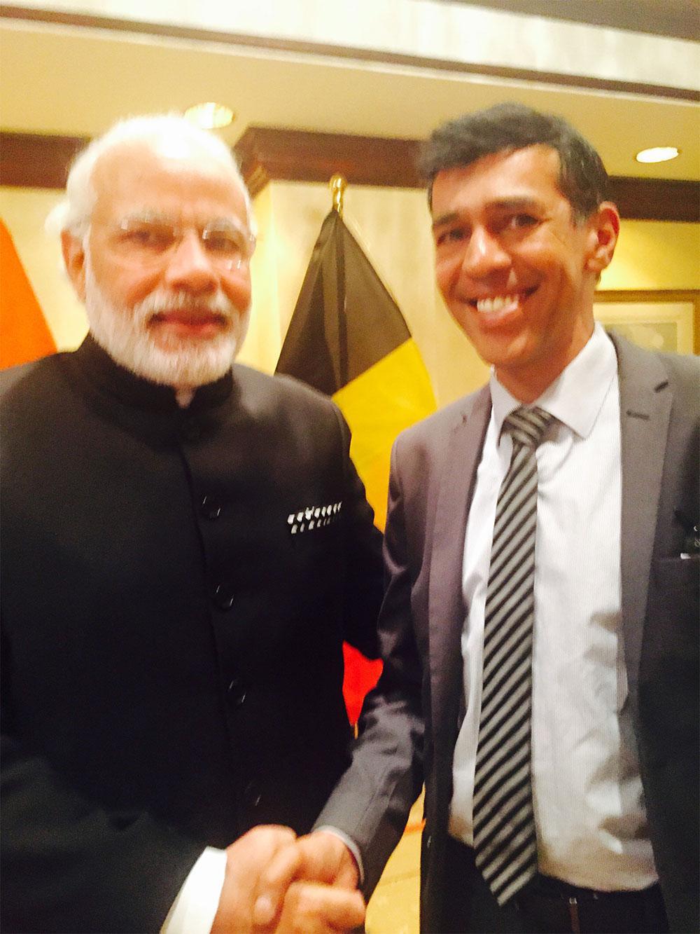 Après Paul Vergès et Indira Gandhi au tour de Younous Omarjee de rencontrer Narendra Modi