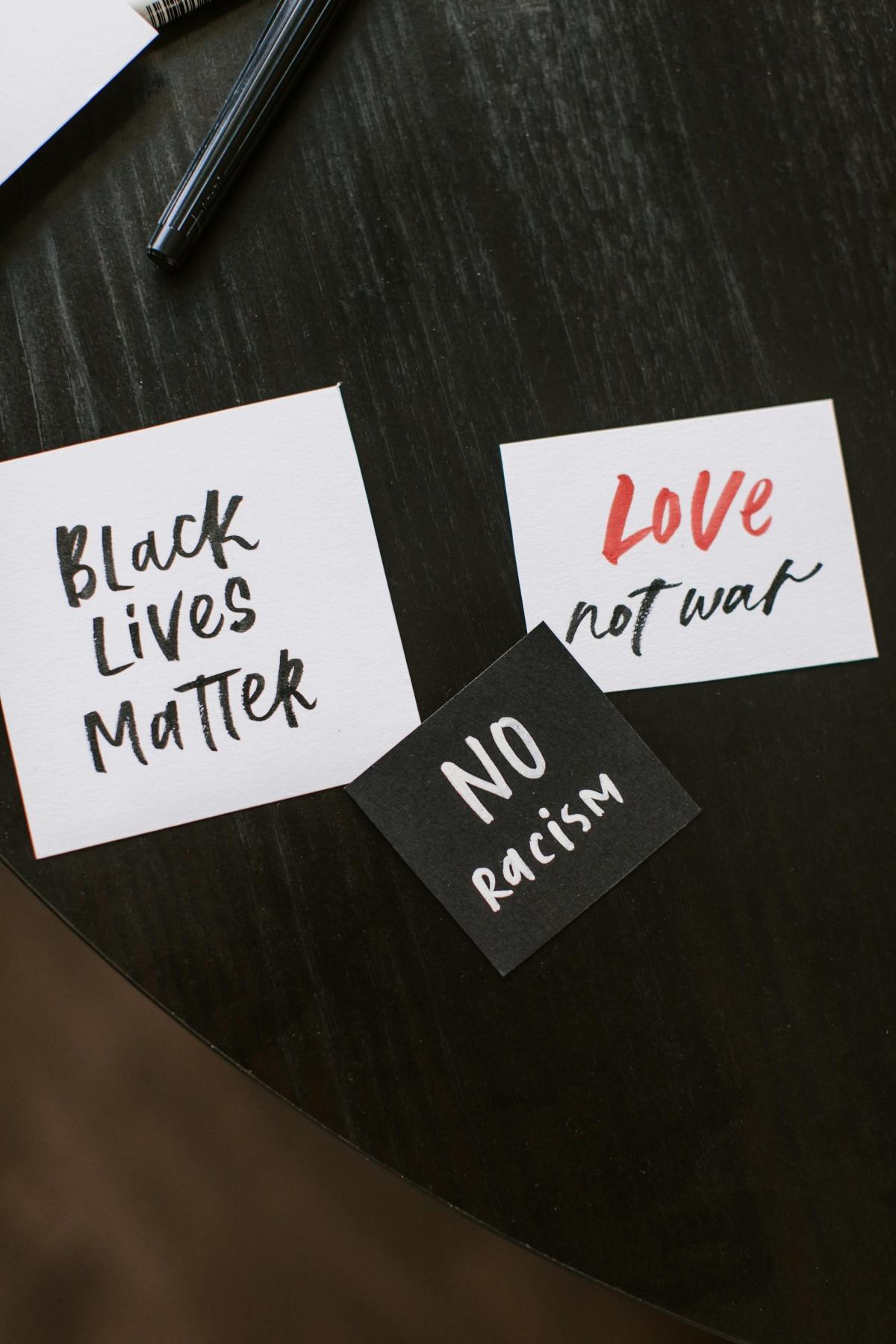 Nées ici ou venues d'ailleurs, unies contre le racisme !