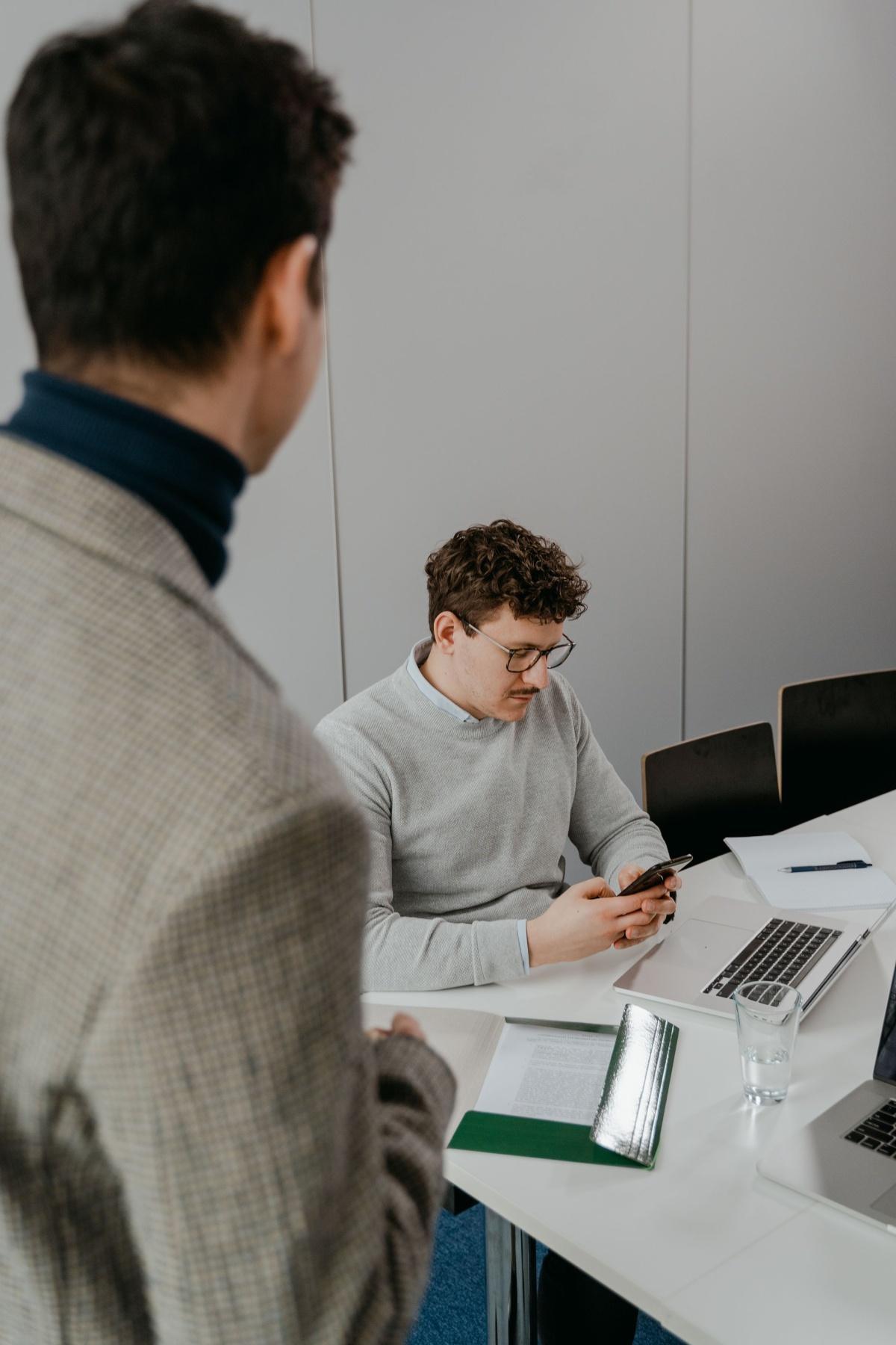 Novlangue : collaborateur