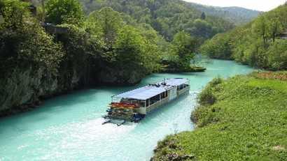 Rotte D’Acqua E D’Europa: Viaggio Tra Fiume, Fortezze e Spiritualità