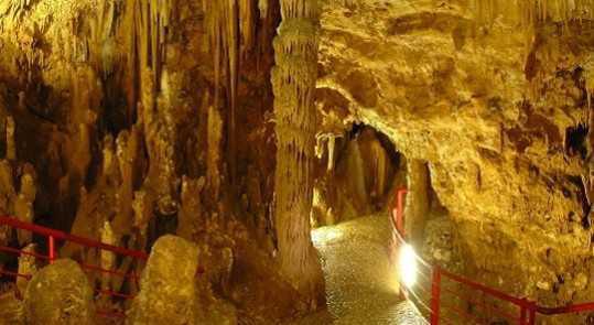 Grotte Di Pastena E Certosa Di Trisulti: Tra Natura E Arte