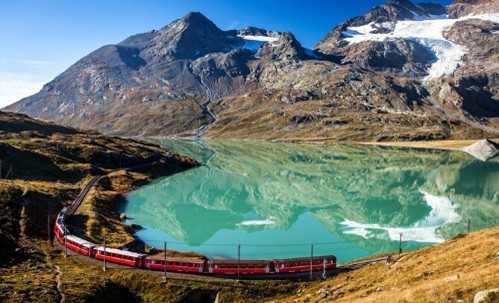 Il Trenino del Bernina e i gioielli del lago di Como Il Trenino del Bernina e i gioielli del lago di Como