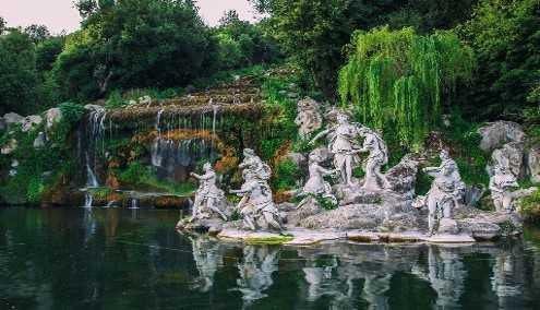 I due volti di Caserta I due volti di Caserta