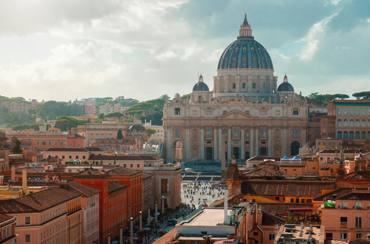 St. Peter's and the Major Papal Basilicas St. Peter's and the Major Papal Basilicas