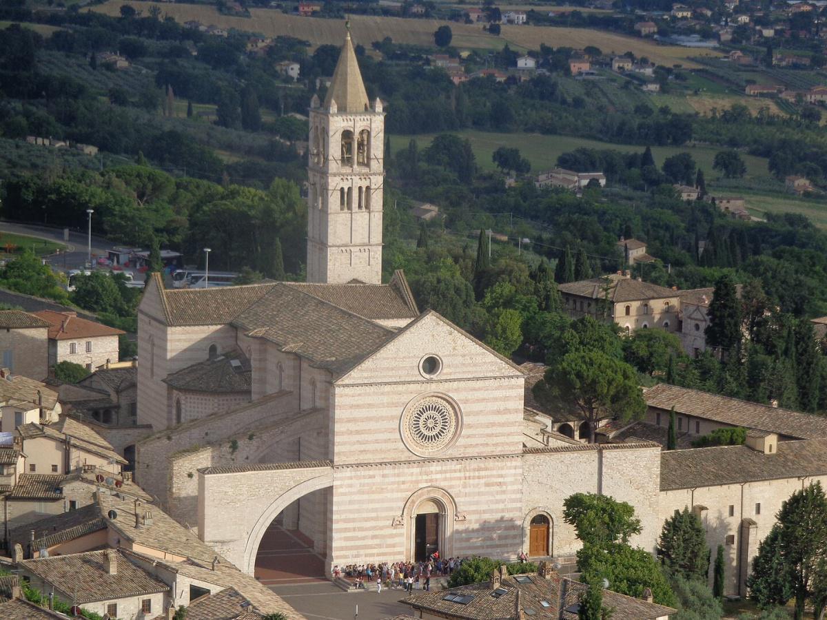 Church of Santa Maria Maggiore (Carlo Acutis' Remains) Church of Santa Maria Maggiore (Carlo Acutis' Remains)