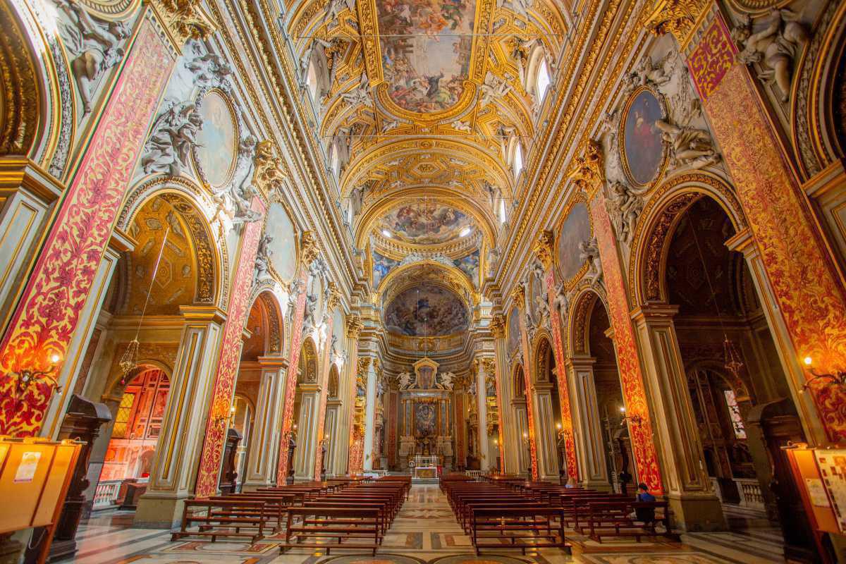 Vatican to Piazza Venezia - Self Guided Tour  Vatican to Piazza Venezia - Self Guided Tour