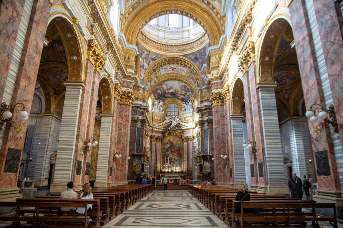 St. Charles Borromeo - Basilica di Santi Ambrogio e Carlo e Carlo al Corso St. Charles Borromeo - Basilica di Santi Ambrogio e Carlo e Carlo al Corso