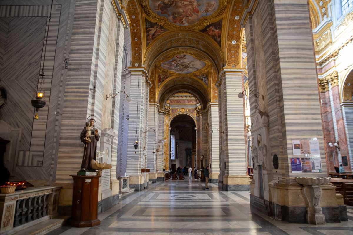 St. Charles Borromeo - Basilica di Santi Ambrogio e Carlo e Carlo al Corso St. Charles Borromeo - Basilica di Santi Ambrogio e Carlo e Carlo al Corso