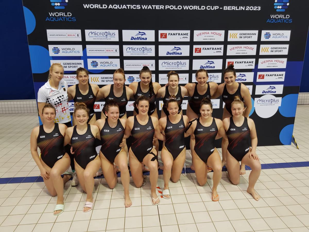 Deutschlands Frauen spielen beim Wasserball-Weltcup in Berlin um Platz fünf