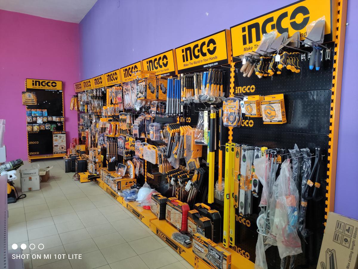 Cacciante Ferramenta 