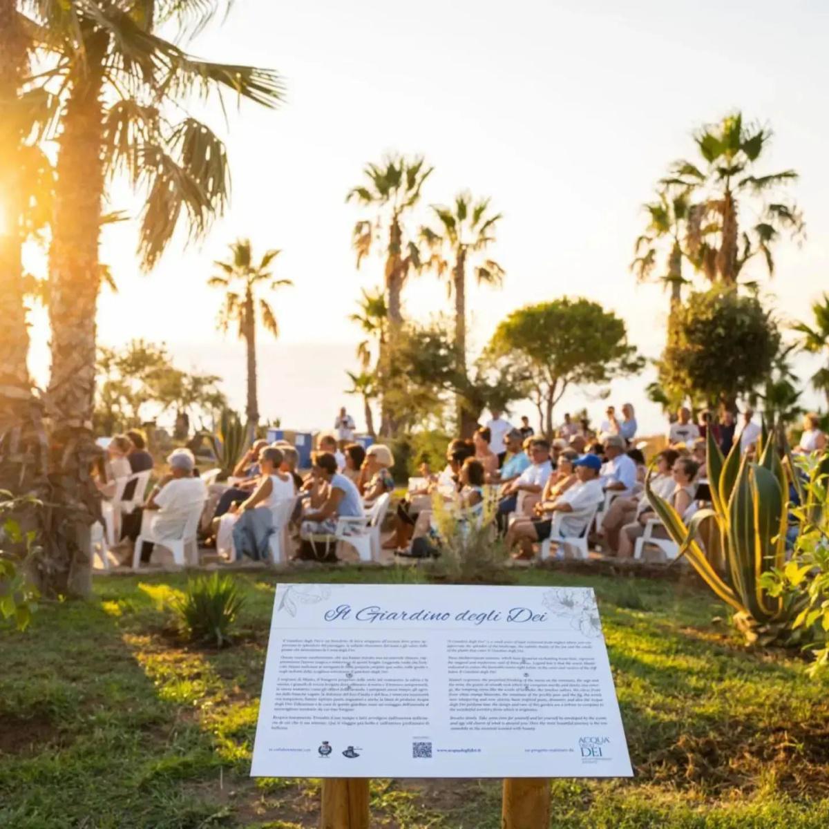 Il Giardino degli Dei - The Garden of the Gods Il Giardino degli Dei - The Garden of the Gods