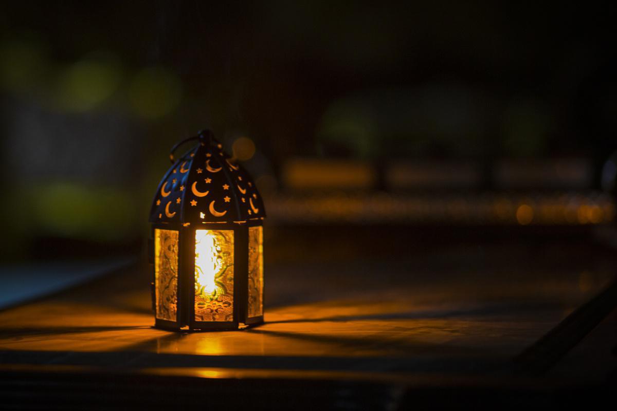 En Égypte, pendant le mois de Ramadan, ceux qui aident les personnes dans le besoin s'efforcent de réduire leurs dépenses