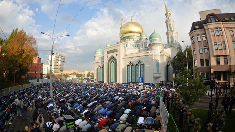 Moscou. des centaines de milliers de musulmans ont célébré l'Aïd al-Fitr