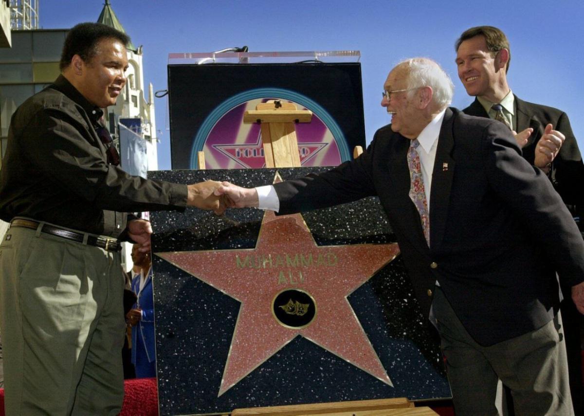 Lorsque l'étoile de Muhammad Ali a été posée sur le Hollywood Walk of Fame