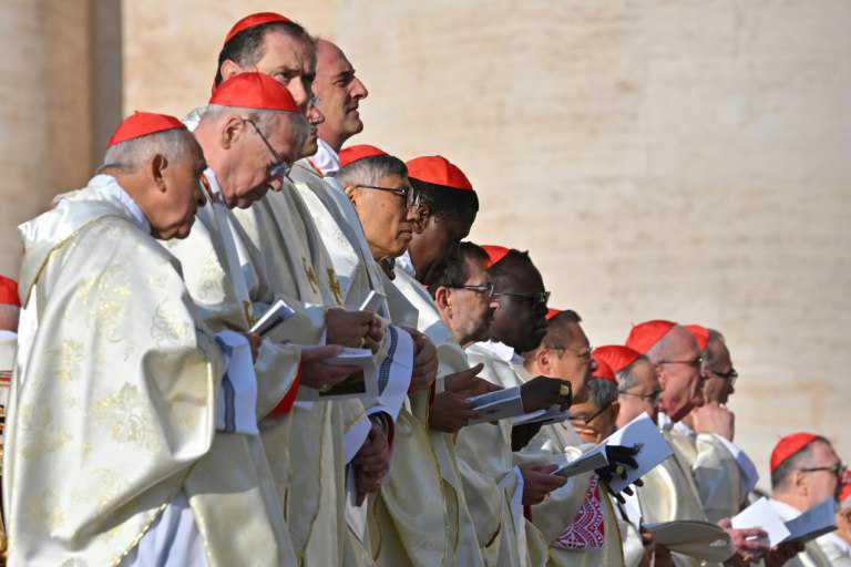 Le synode sur l'avenir de l'Eglise entre espoir d'ouverture et inquiétudes conservatrices
