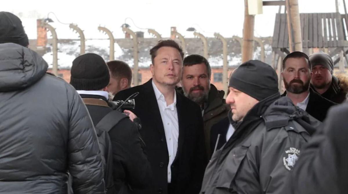 Elon Musk est venu à Auschwitz